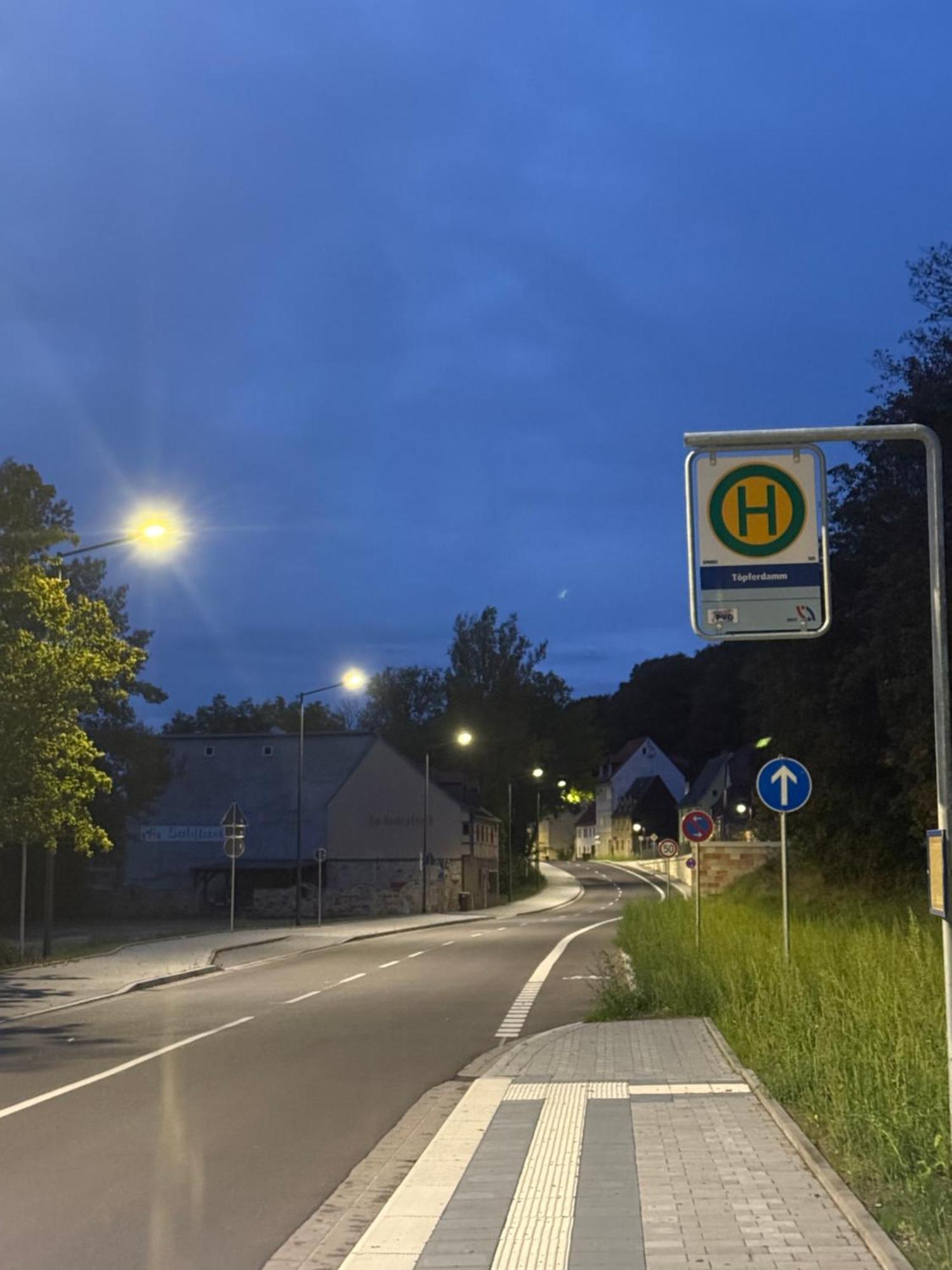 Ferienzimmer Healing Und Montuerwohnung Weißenfels Buitenkant foto